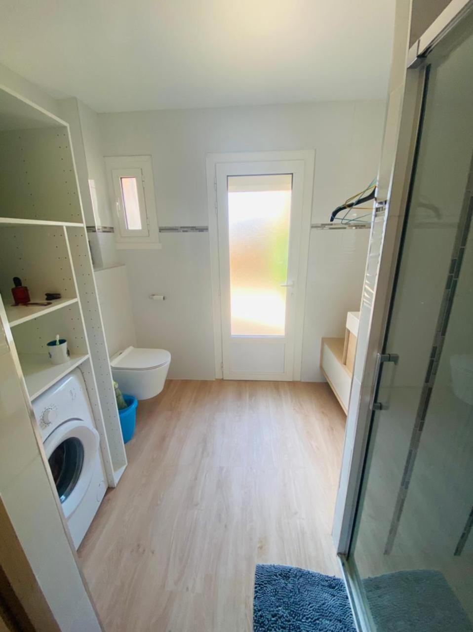 Face A La Mer Avec Clim, Wifi, Parking Le Barcarès Habitación foto